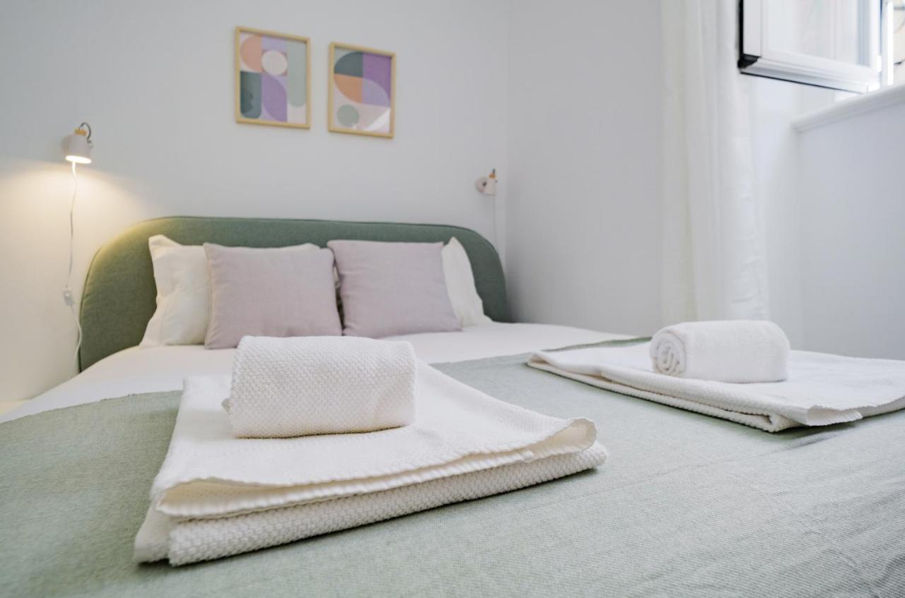 New! Unique 1 Bedroom Apartment- Santa Catarina 42 Lisboa Dış mekan fotoğraf